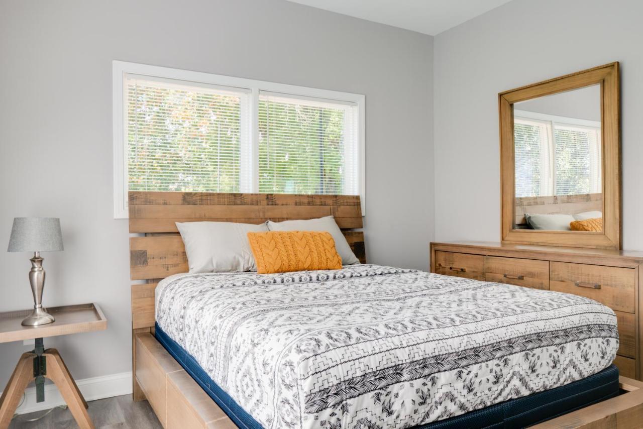 Modern Getaway Home Near Uga Archアセンズ エクステリア 写真