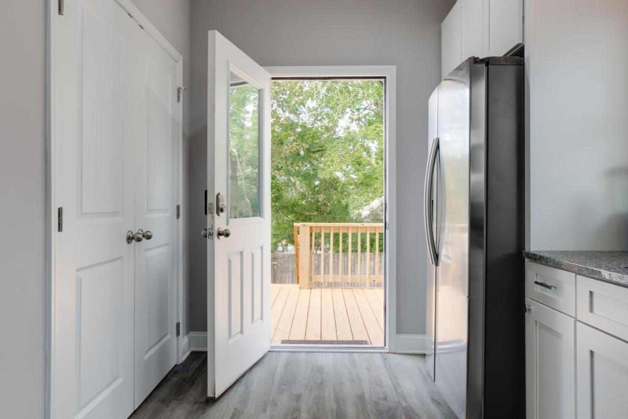 Modern Getaway Home Near Uga Archアセンズ エクステリア 写真