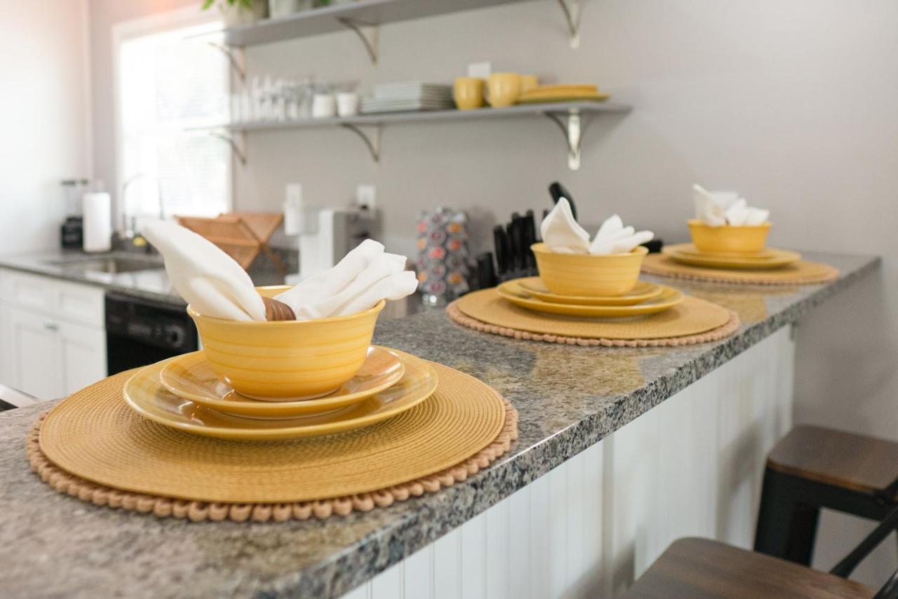 Modern Getaway Home Near Uga Archアセンズ エクステリア 写真